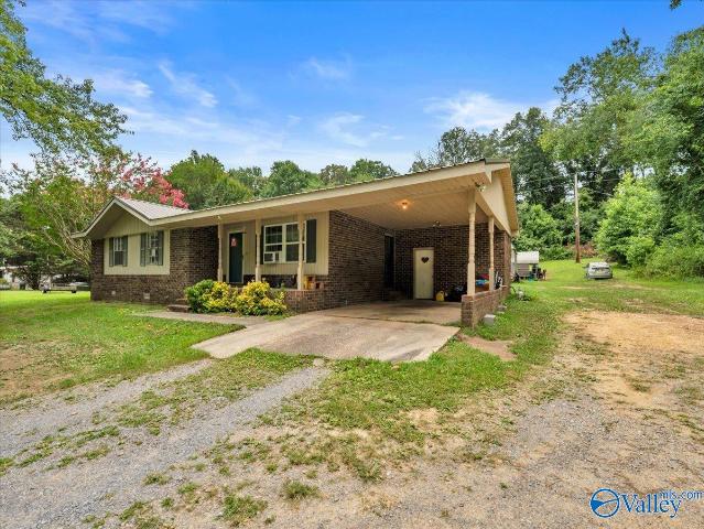 House for sale in Henagar, Alabama