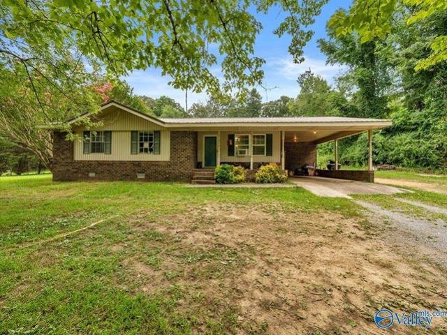 House for sale in Henagar, Alabama