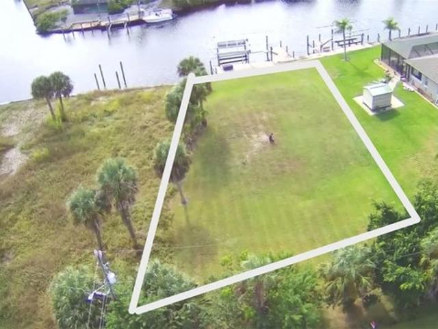 Land for sale in Fort Myers, Florida