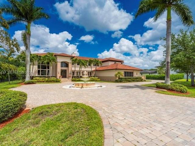 House for sale in Davie, Florida