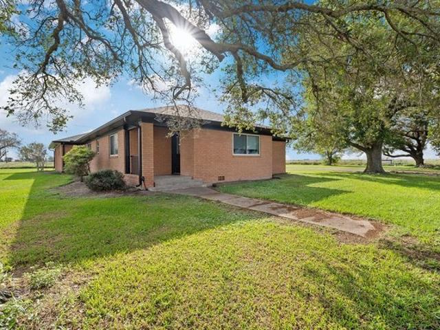 House for sale in El Campo, Wharton County