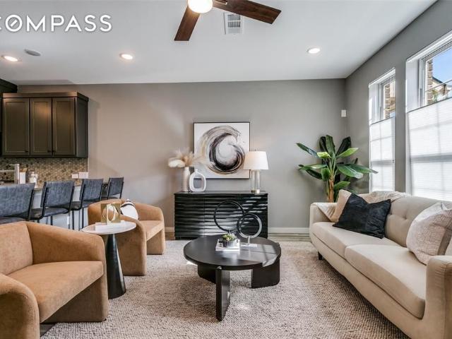 Townhouse for sale in Denton, Texas