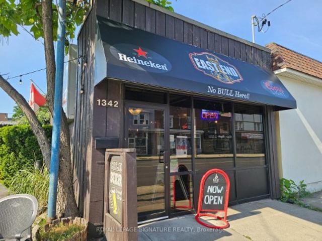 Commercial for sale in Crown Point East, Hamilton