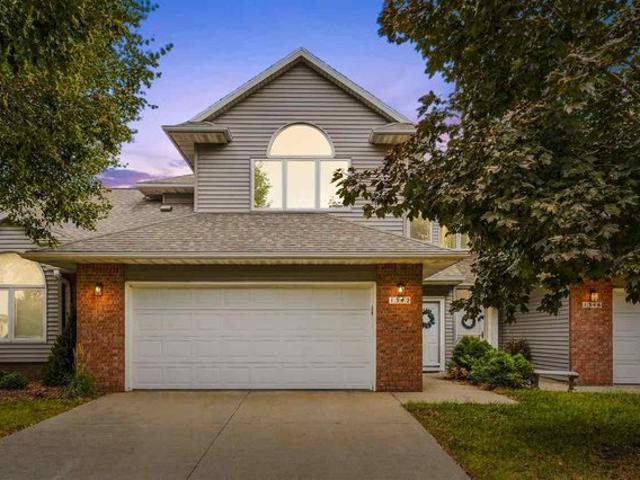 Condo for sale in Village Green, Iowa City