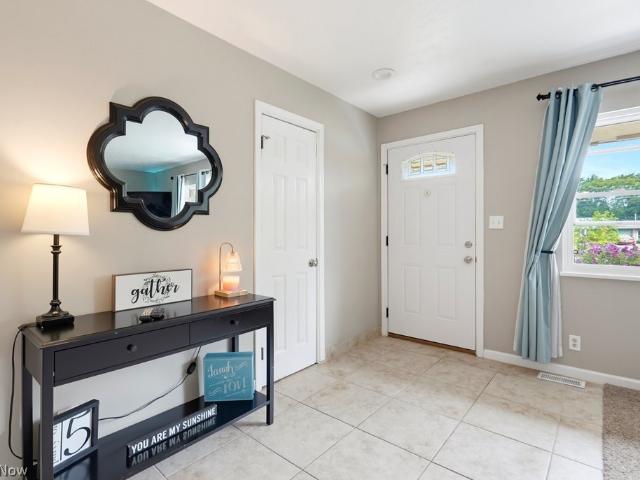 House for sale in Summit, Ohio