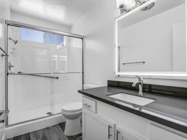 Apartment for rent in Canoga Park, California