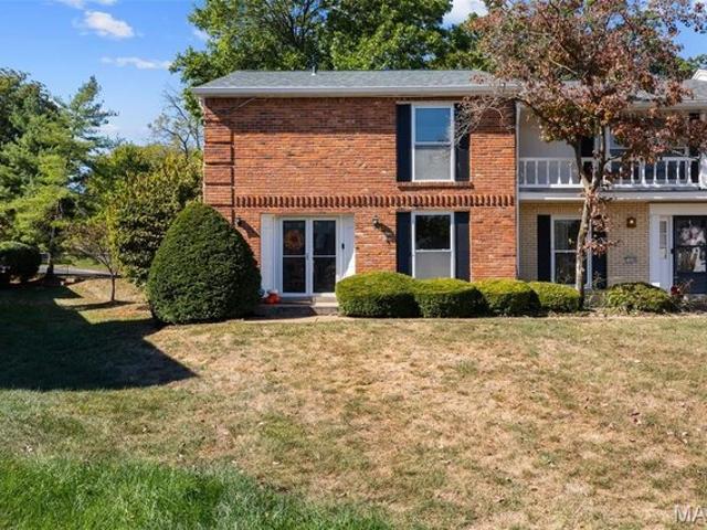 Townhouse for sale in Chesterfield, Missouri