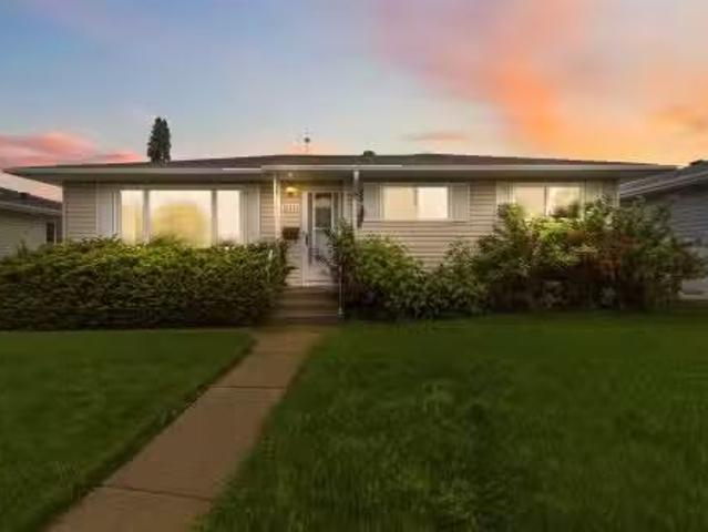 House for sale in Wedgewood, Alberta