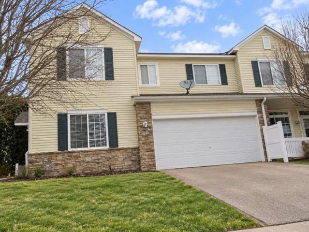 Townhouse for sale in Hugo, Minnesota
