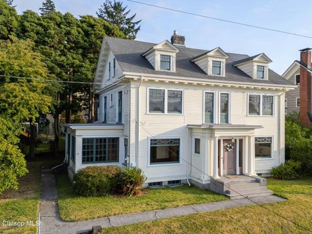 House for sale in Oregonia