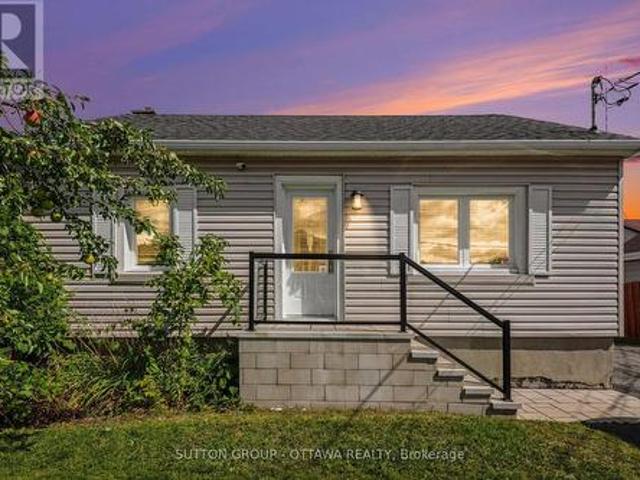 Commercial for rent in Beacon Hill-Cyrville, Ottawa