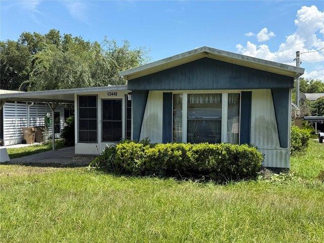 House for sale in Astatula, Florida