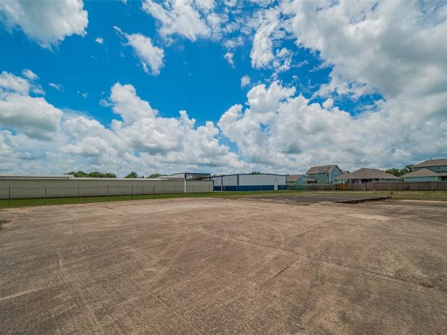 Land for sale in Santa Fe, Texas