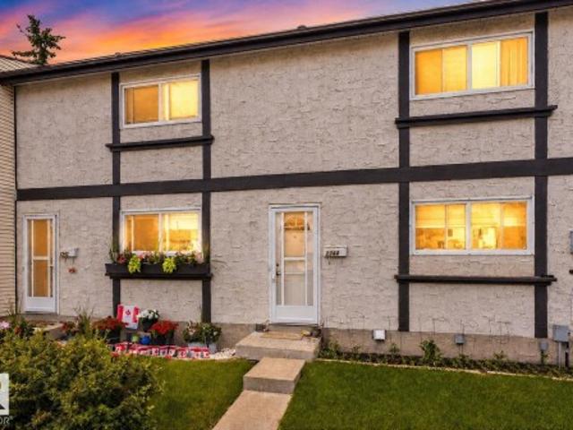 Townhouse for sale in Wedgewood, Alberta