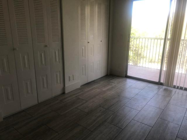 Condo for sale in Pembroke Pines, Florida