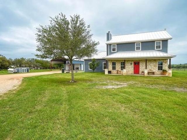 House for sale in Flatonia, Texas