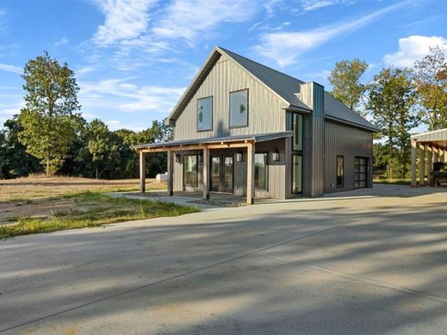 Farm for sale in Bowling Green, Kentucky