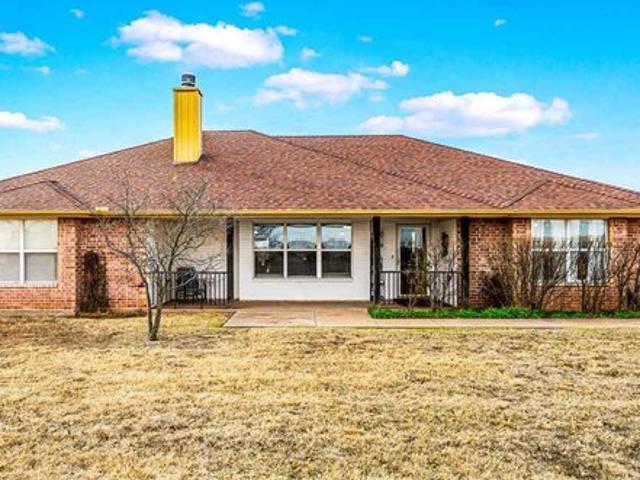 House for sale in Elgin, Oklahoma