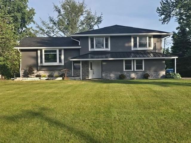 House for sale in Fenton, Michigan