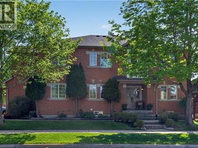 House for sale in Oakville, Ontario
