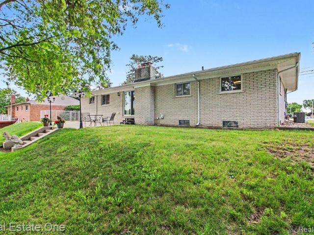 House for sale in Troy, Michigan