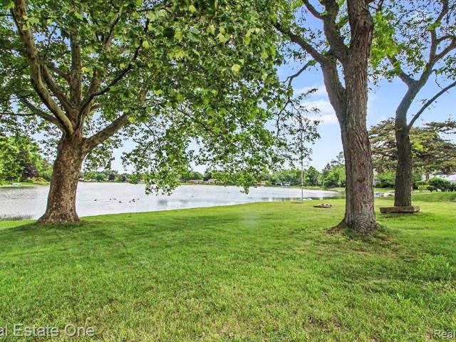 House for sale in Troy, Michigan