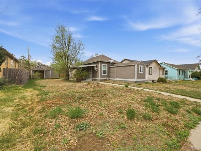 House for sale in Aurora, Adams County