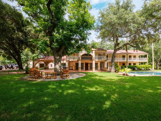 House for sale in Brookshire, Texas