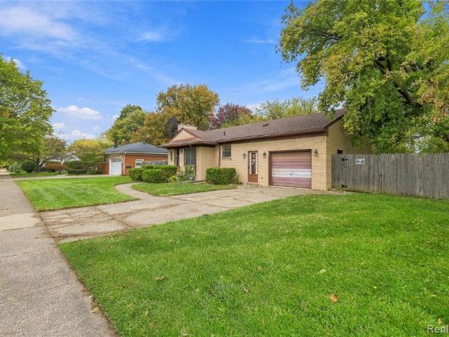 House for sale in Warren, Macomb County