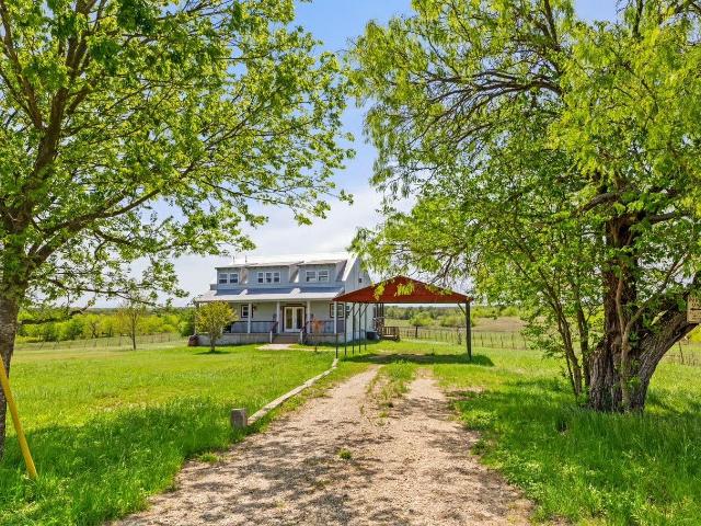 House for sale in Dale, Texas