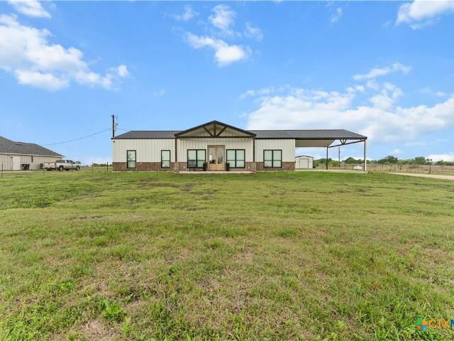 House for sale in Rogers, Texas