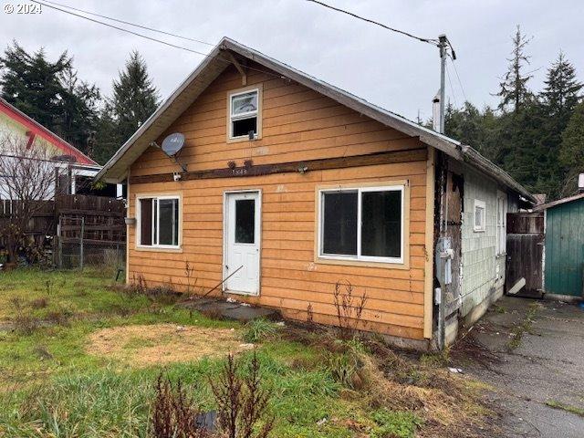 House for sale in Coos Bay