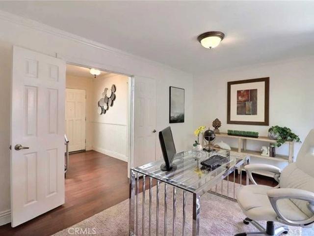 Townhouse for sale in Pasadena, California