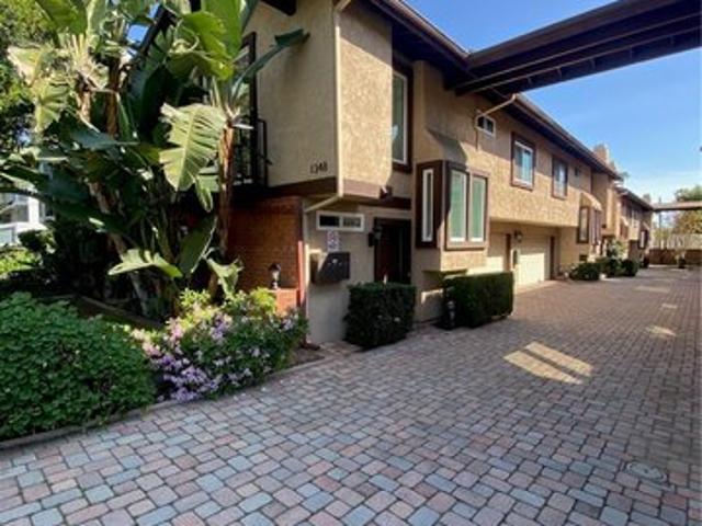 Townhouse for sale in Pasadena, California