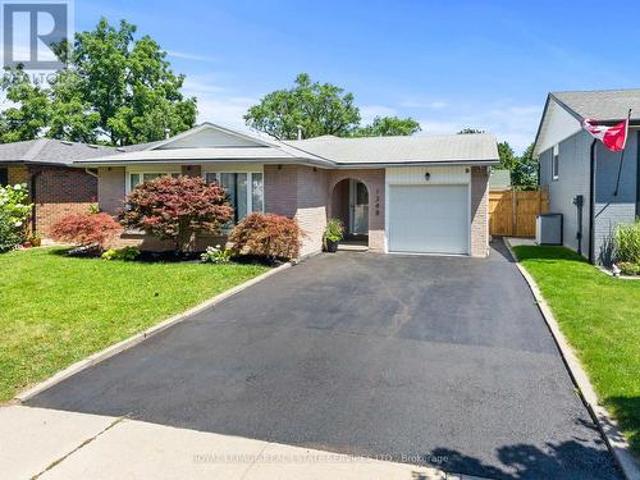 House for sale in Burlington, Ontario