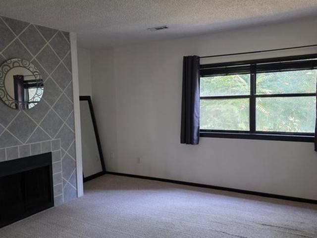 Condo for sale in Kansas
