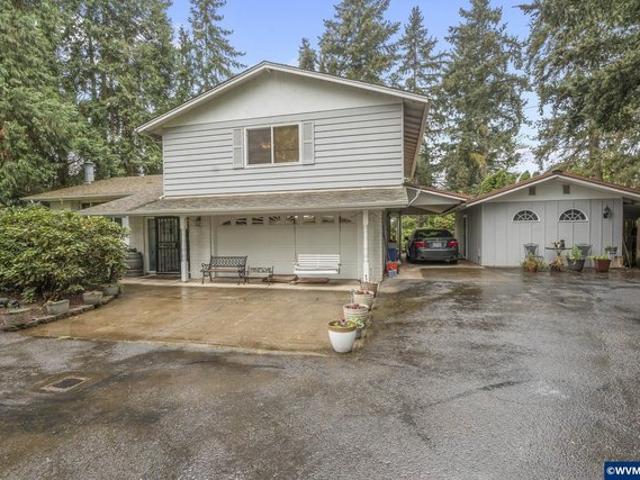 House for sale in Oregonia