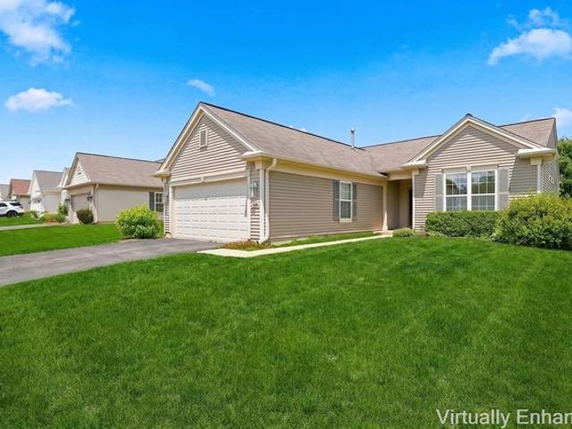 House for sale in Mchenry, Illinois