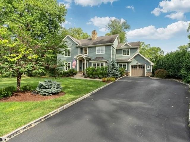 House for sale in Mountainside, New Jersey