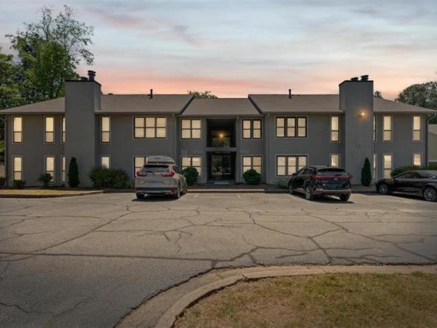 Condo for sale in Tucker, Georgia