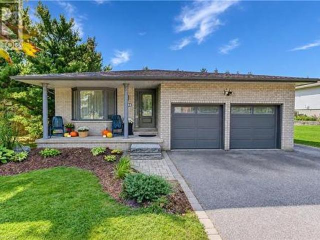 House for sale in New Dundee, Wilmot