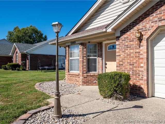 House for sale in Scottsburg, Scott County