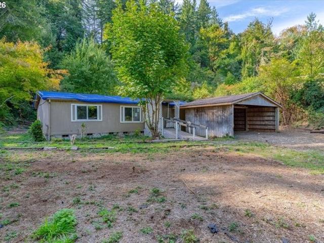 House for sale in Toledo, Lincoln County