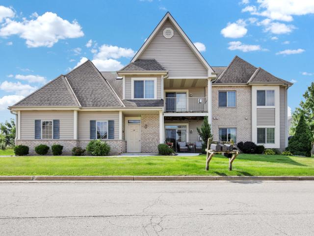 Condo for sale in Waukesha