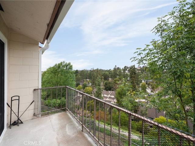 Condo for sale in Downtown Fullerton, Fullerton