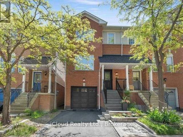 Townhouse for sale in Mississauga, Ontario