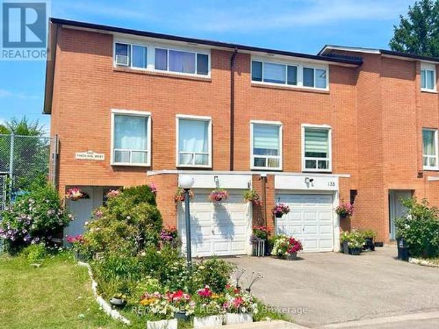 Townhouse for sale in Woburn, Ontario