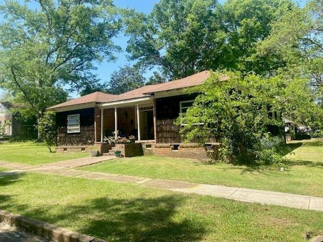 House for sale in Mccomb, Mississippi