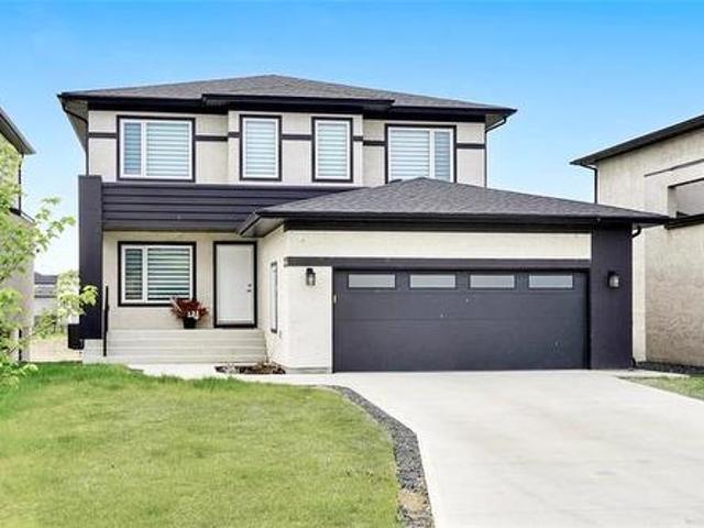 House for sale in East St. Paul, Manitoba