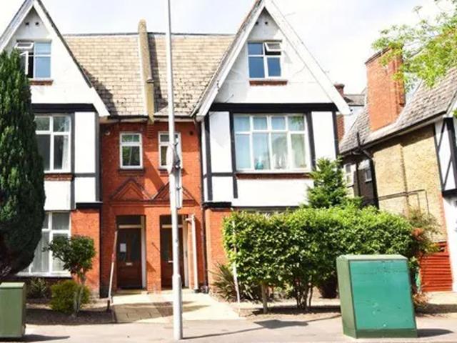 Apartment for rent in Surbiton, Greater London